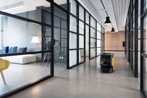 普度科技holabot 創新不止于門禁，全新勞務服務融合智能與關懷